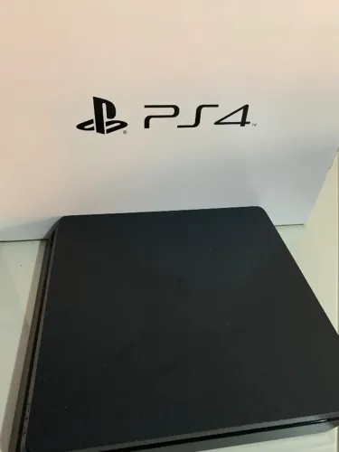PlayStation 4 slim