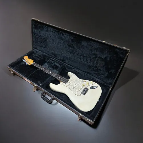 Fender Stratocaster México anos 90