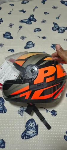Capacete peels