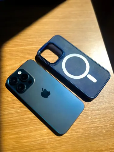 iPhone 15 Pro Tinânio Azul