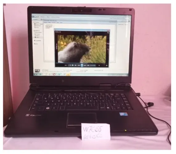 Notebook Itautec W7655-Usado+ vicio na Carcaça.001*