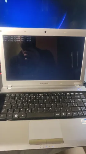 Notebook Samsung RV411