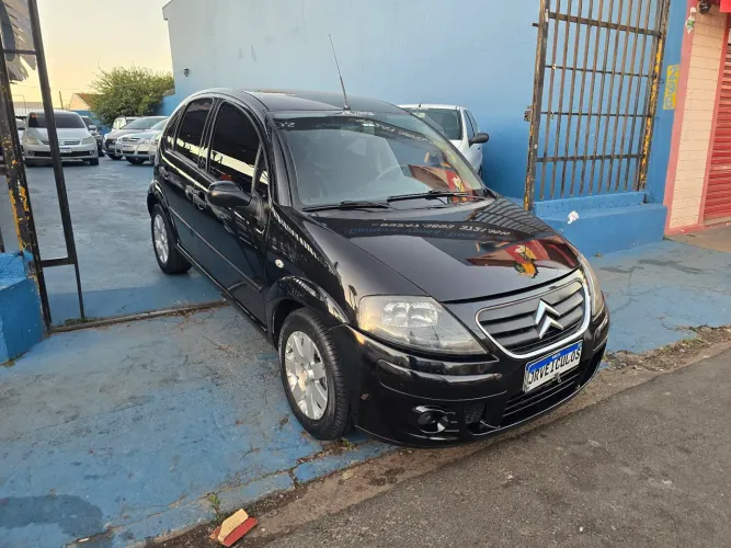 Citroen C3 GLX 1.4/ GLX Sonora 1.4 Flex 8V 5P 2012