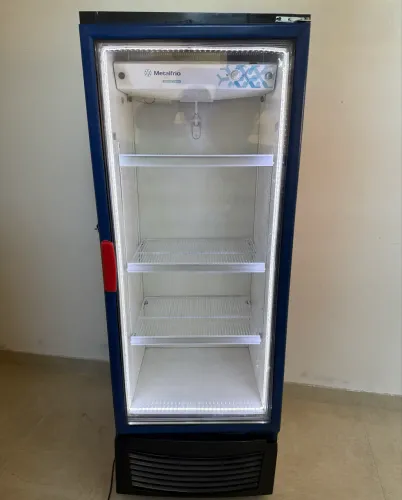 Expositor de bebidas METALFRIO VB40R