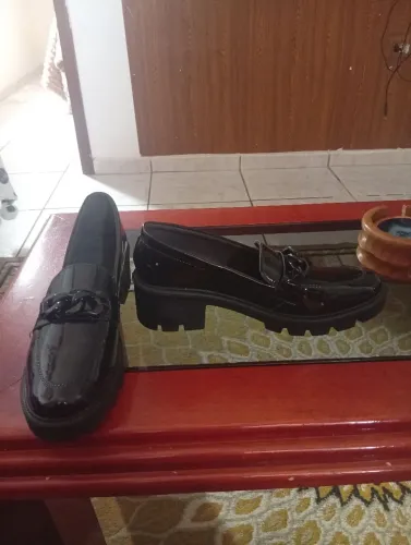 Sapato mocassim verniz preto número 44