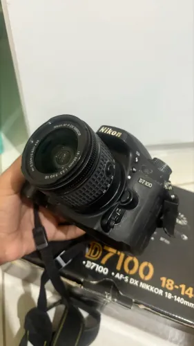 CÂMERA D7100 Nikon 