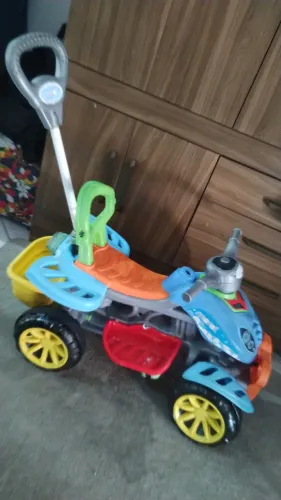 Quadriciclo bandeirante