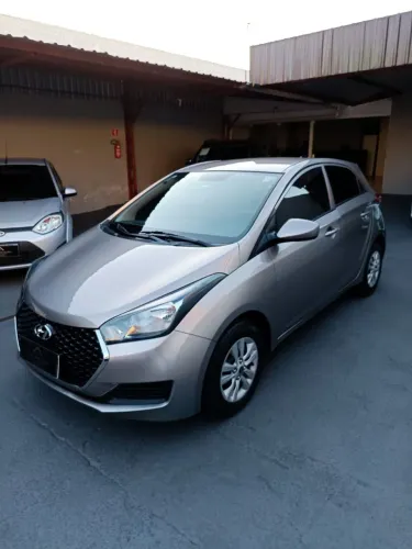 Hyundai HB20 Unique 1.0 Flex 12V Mec. 2019