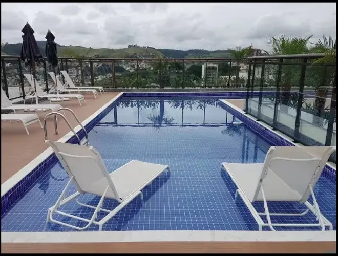 Vende-se apto de 2 quartos (2 suítes) com lavabo; Rua Sampaio Centro Juiz de Fora