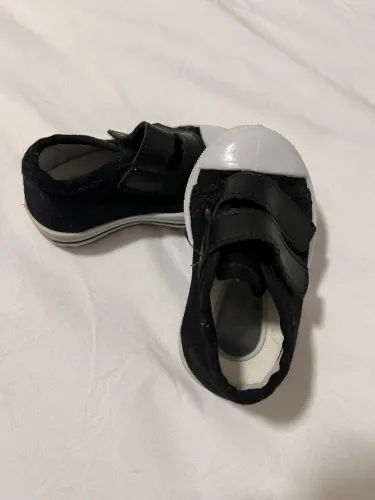 Tênis preto bebê menino