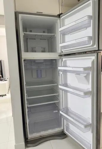 GELADEIRA ELECTROLUX INOX 