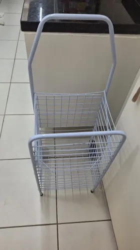 Carrinho de feira seminovo
