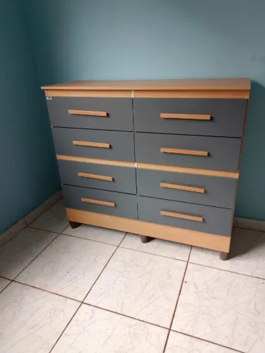 Cômoda 8 gavetas