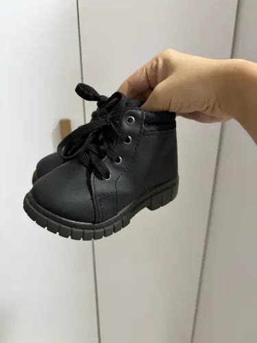 Bota infantil tamanho 21