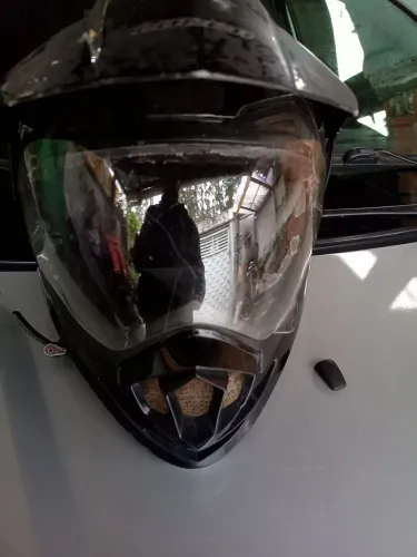 Capacete lucca