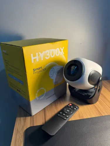 HY300 Projetor Digital Versão 2026 X Lacrado Cinema Em Casa