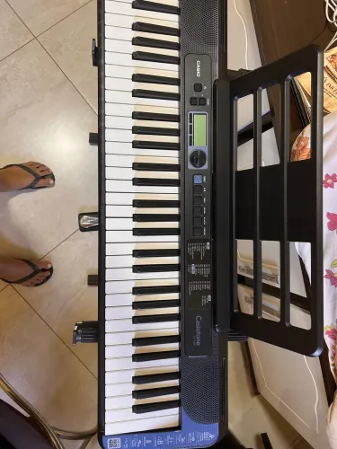 VENDO TECLADO CASIO CT-S300 
