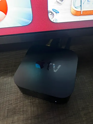 Apple TV HD 4ª Geração Original + Controle Siri