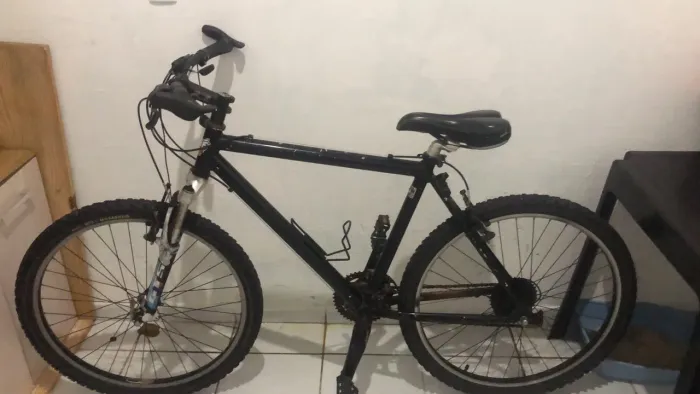Bicicleta aro 26 Quadro de alumínio