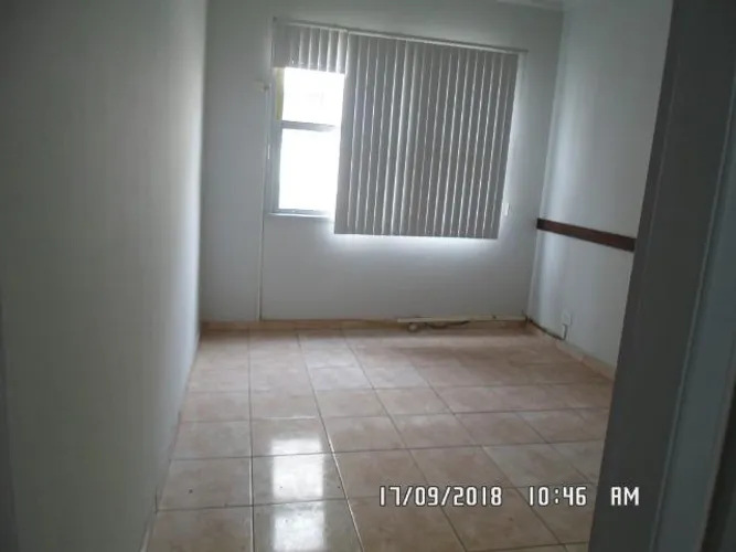 Sala Comercial com 40M² em Centro - Niterói - RJ