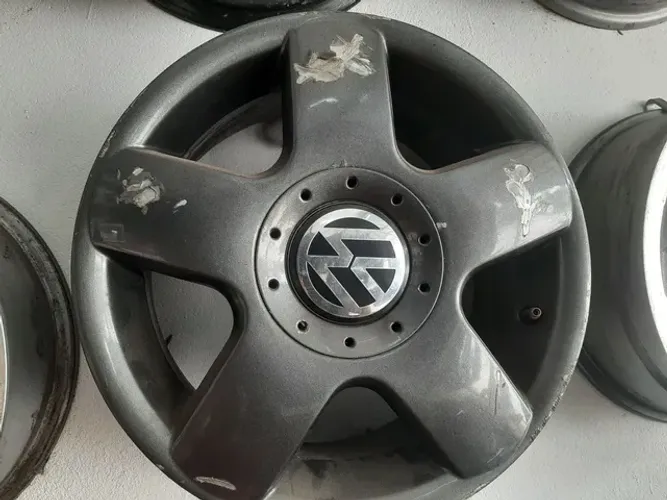 Roda aro 14 Volkswagen Polo preta 5x100 original  jogo usado