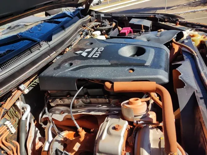 Motor nova Triton diesel 2021