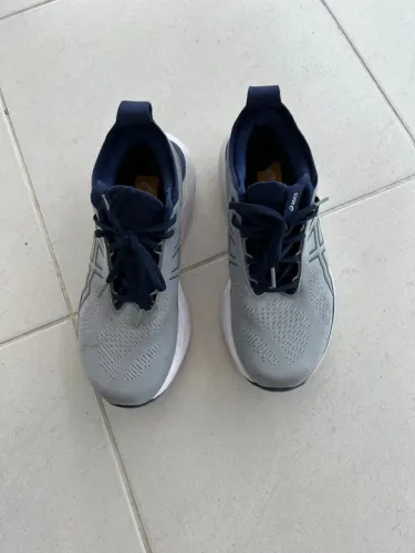 Tênis Asics Gel Nimbus 25