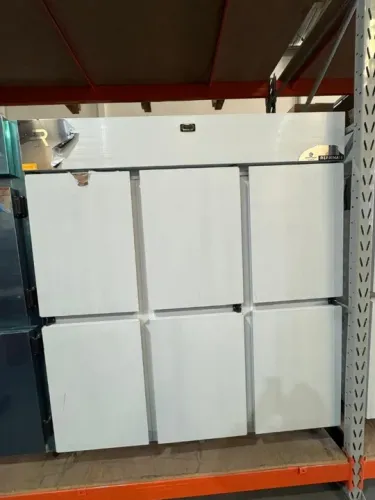 Geladeira comercial 6 portas inox com prateleiras e fundo inox Nova