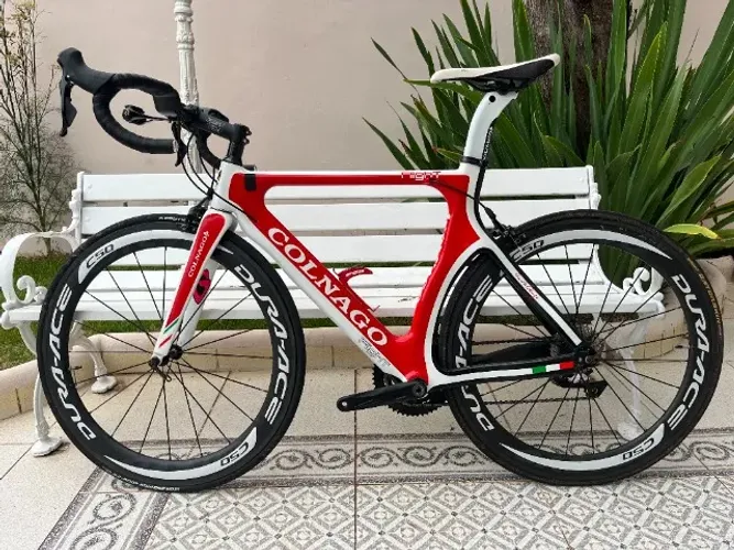Bicicleta Colnago Flight Carbon pode usar TT ou Speed Tam 55