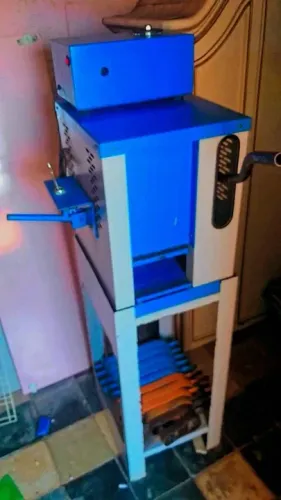 Maquina de fazer chinelo 