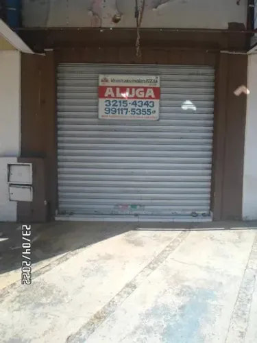 Loja na Avenida T-09 (quase em frente ao Carrefour da T-09)
