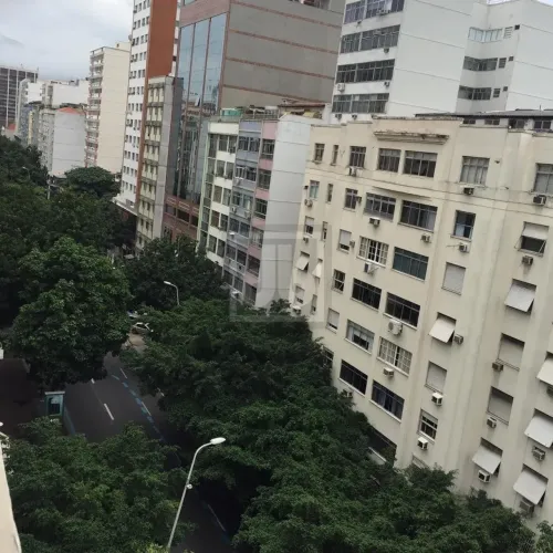 Ipanema, 03 quartos, reformado, vaga.
