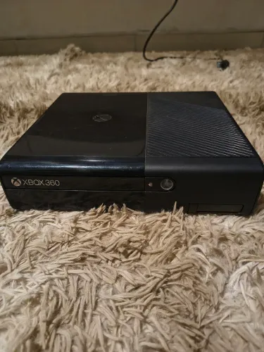 Vendo Xbox 360...