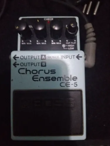Pedal Chorus Emsemble CE5 Boss