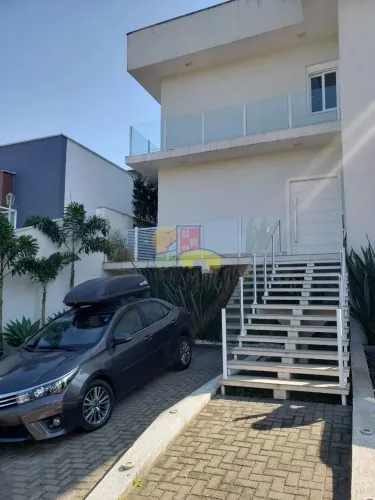 CASA COND. FECHADO 377M² 03 SUÍTES 01 STE- COTIA