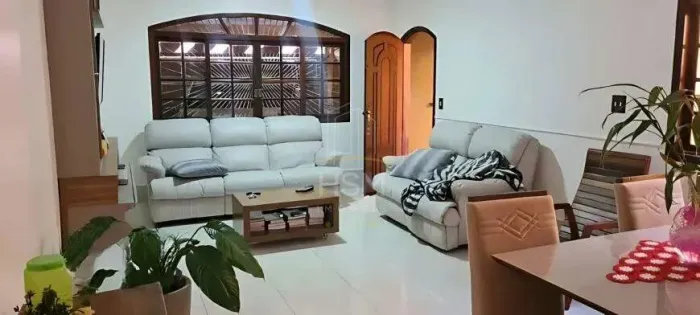 Sobrado para aluguel, 3 quartos, 1 suíte, 2 vagas, Parque Erasmo Assunção - Santo André/SP