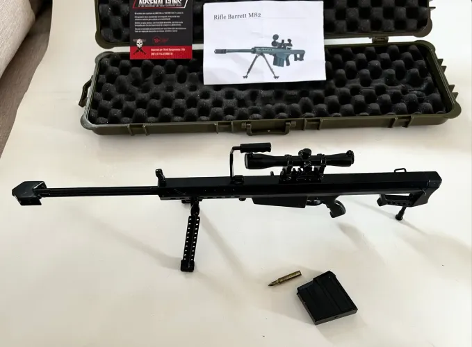 Miniatura decorativa de rifle Barrett super detalhado