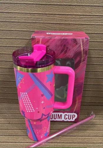 Copo Térmico Rosa com Design Moderno - Academia