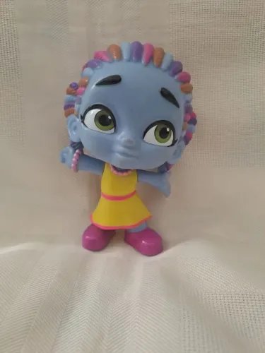 Boneca super monstros Netflix 