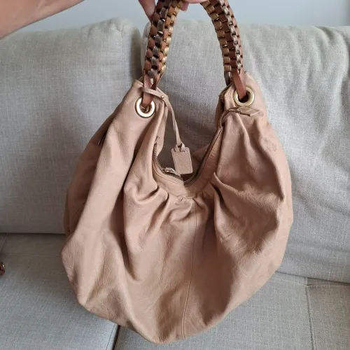 Bolsa de Ombro Bege couro Arezzo