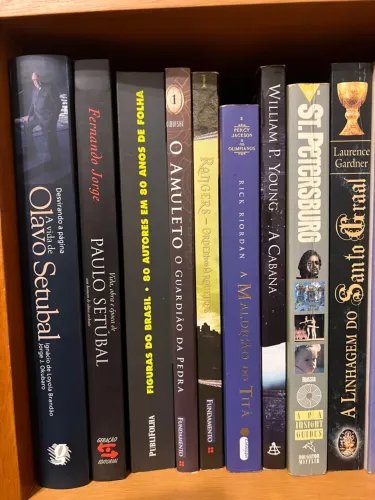 Livros - diversos gêneros