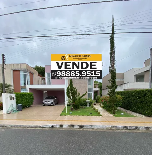 Vendo casa alto padrão em Condomínio fechado-Antares