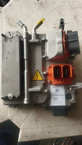 Módulo Eletrônico Volvo SPA-IEMMódulo 32280830 conversor bateria volvo t8