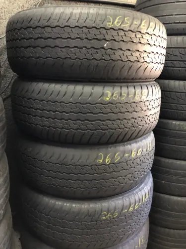 Pneus 265/60/18 Dunlop por 200$ cada meia vida originais