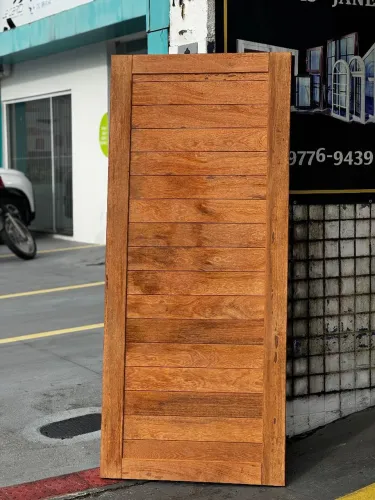 Portas de madeira maciça angelim pedra 80cm - Queima de estoque!