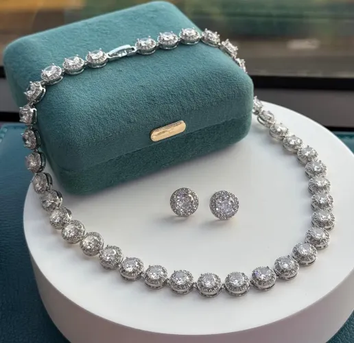 CONJUNTO DE RIVIERAS EXCLUSIVAS EM DIAMANTES SWAROVSKI 