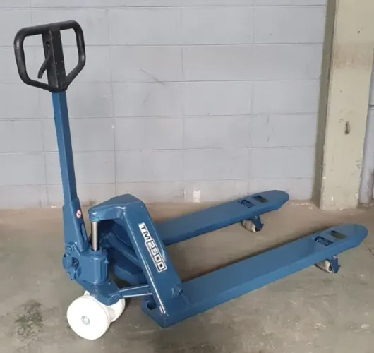 Paleteira Manual Paletrans Tm 2500 - Capacidade Carga 2500kg