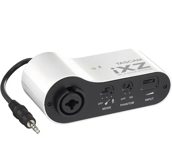 Interface de Áudio Tascam iXZ - Mic & Guitar