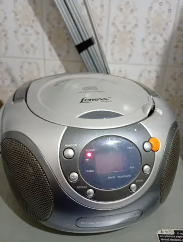 Rádio AM FM CD leia a descrição