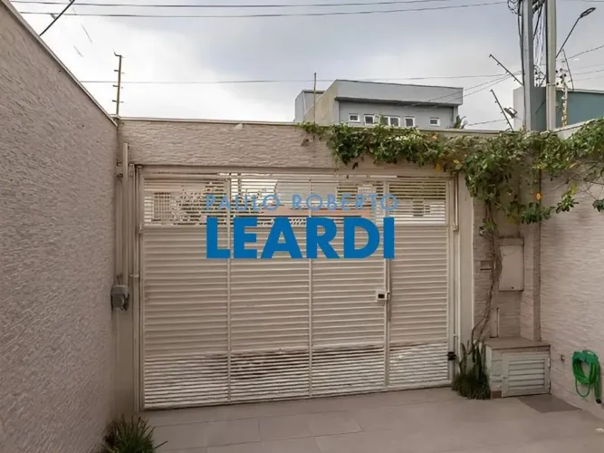 CASA ASSOBRADADA - VILA LEOPOLDINA - SP